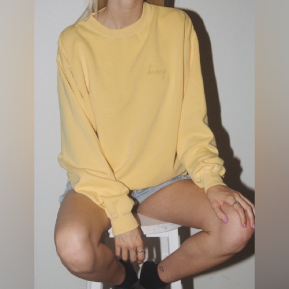 Brandy Melville Yellow Honey Crewneck Sweatshirt
